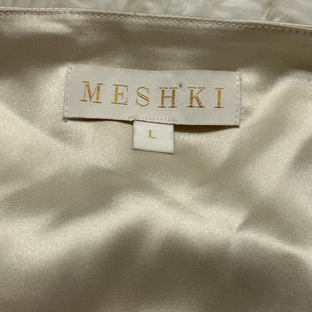 Meshki cream satin cropped blouse puff sleeves button up v-neck top shirt large - Picture 6 of 9